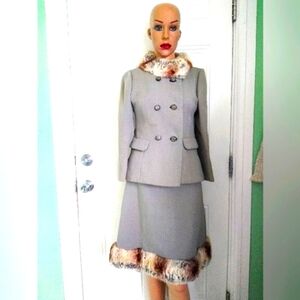 PARIS NY TRUE VINTAGE MONARCH  PURE VIRGIN WOOL 4 6 CHINCHILLA FUR SKIRT SUIT